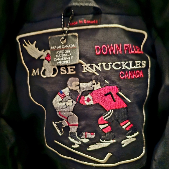 Moose Knuckles Women's Jacket - Picture 6 of 7